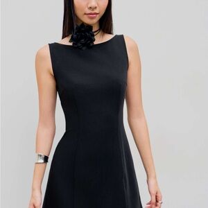 Elegant Black Sleeveless Cider Dress